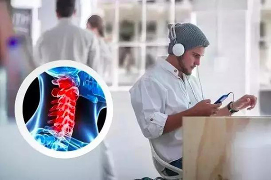 導致頸椎病的壞習慣